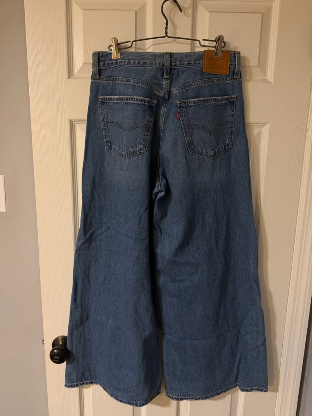 Levi’s XL Flood High Rise Wide-Leg Jeans - Picture 4 of 5